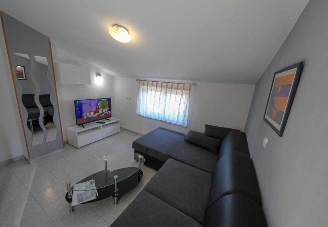 Apartments Borghese Пула Экстерьер фото