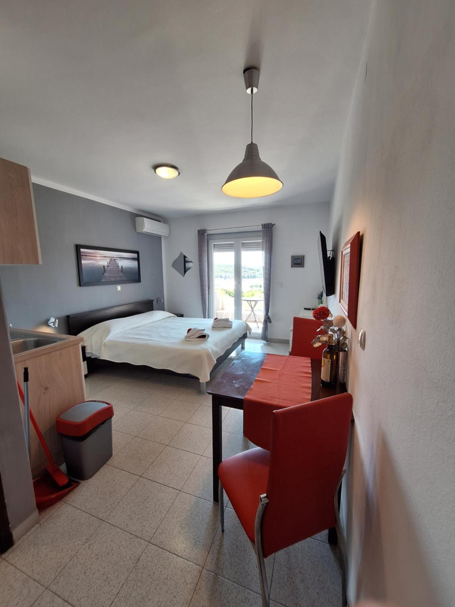 Apartments Borghese Пула Экстерьер фото