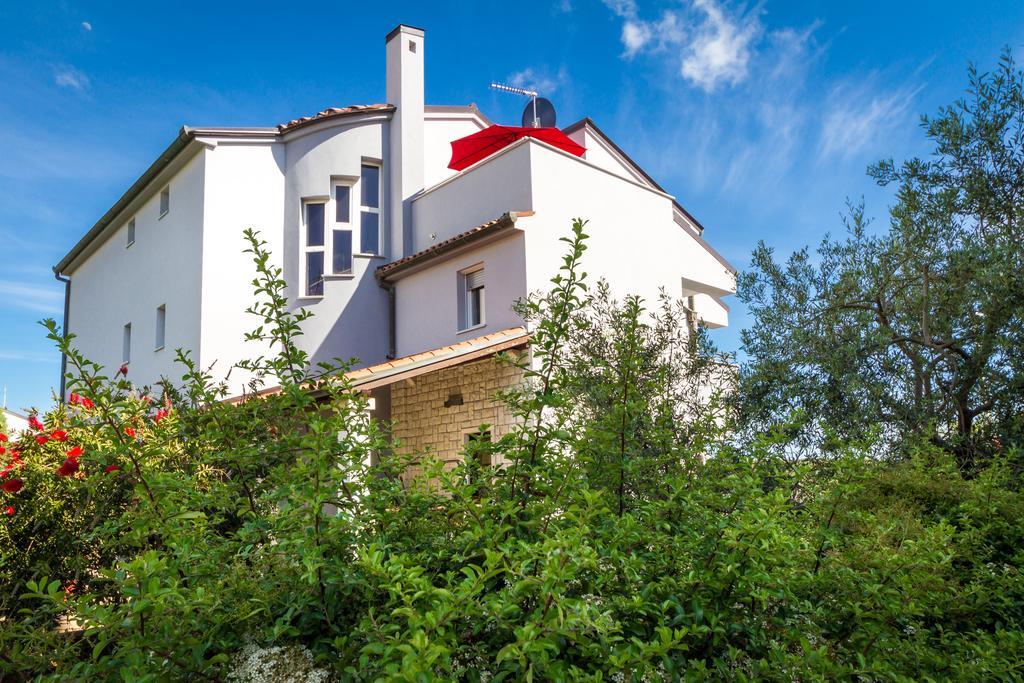 Apartments Borghese Пула Экстерьер фото